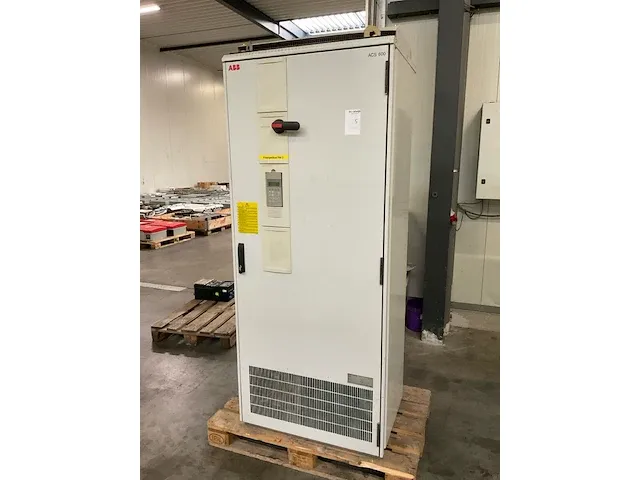 Abb acs607 schakelkast met frequentieregelaar - afbeelding 3 van  12