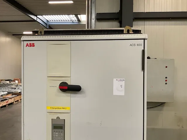Abb acs607 schakelkast met frequentieregelaar - afbeelding 4 van  12