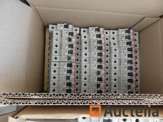 Abb diverse stroomonderbrekers - afbeelding 6 van  6