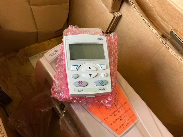 Abb / johnson controle ayk550-uh-08a8-4+k465+p918 frequentieregelaar - afbeelding 4 van  8