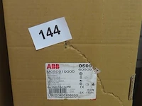 Abb kabelgoot, 8 stuks van 2mx10cmx8cm, pvc - afbeelding 4 van  4