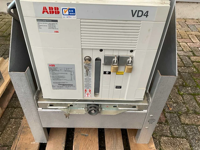Abb vd4/ 12.12.25 vermogenschakelaars (2x) - afbeelding 5 van  8