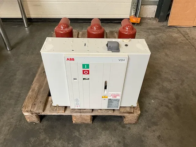 Abb vd4 1vbv07035921 vacuüm stroomonderbreker - afbeelding 1 van  5