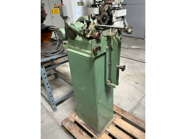 Abh hzv kettingzaag vijlmachine - afbeelding 7 van  8