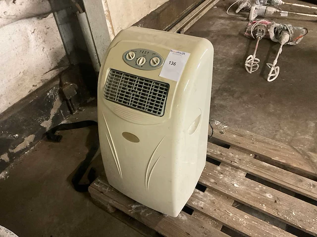 Ac9000m mobiele airco - afbeelding 1 van  4