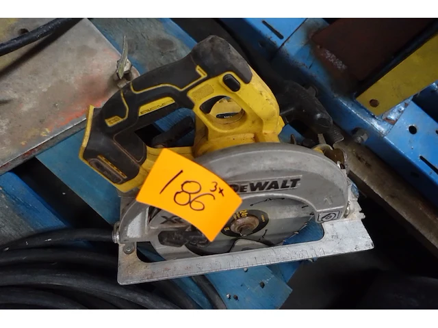 Accu afkortzaag dewalt - afbeelding 2 van  4