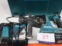 Accu boorhamer makita dhr243, vv lader, werking niet gekend - afbeelding 1 van  2