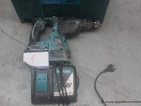 Accu-boorhamer makita dhr243, vv oplader, werking niet gekend