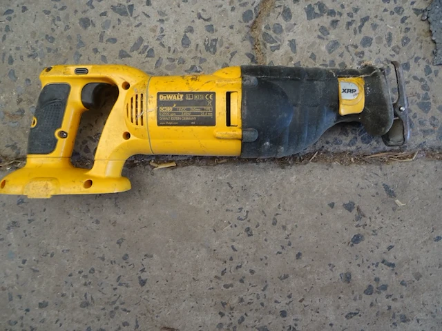 Accu boormachine + accu reciprozaag dewalt - afbeelding 3 van  8