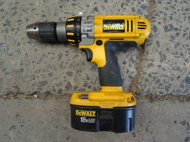 Accu boormachine + accu reciprozaag dewalt - afbeelding 5 van  8
