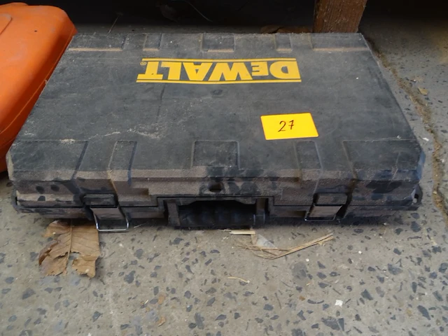 Accu boormachine + accu reciprozaag dewalt - afbeelding 8 van  8
