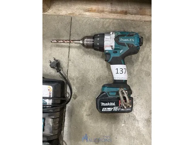 Accu boormachine makita - afbeelding 2 van  4