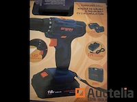Accu boormachine met 2 accu's - afbeelding 1 van  5