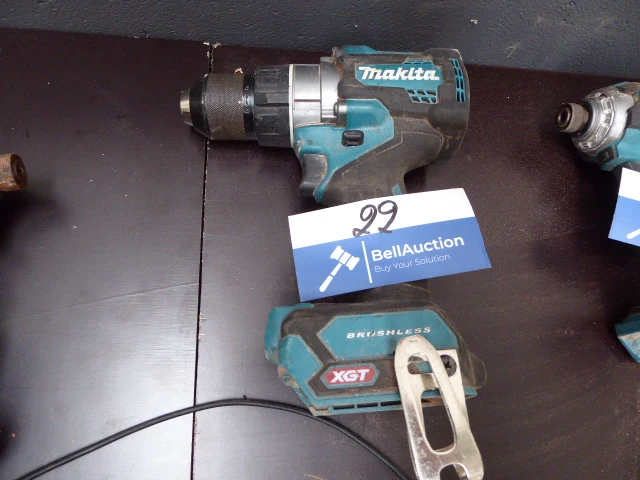 Accu boor/schroefmachine makita 40v - afbeelding 1 van  3