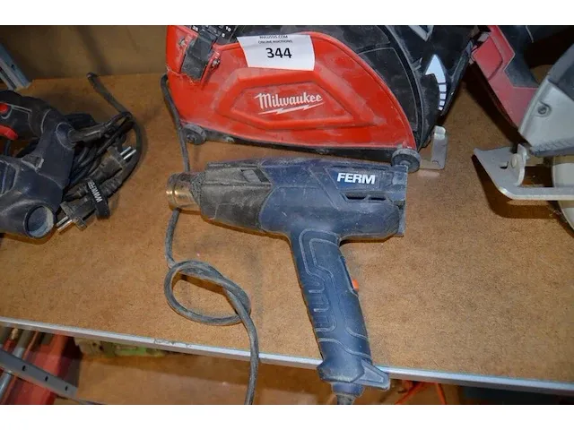 Accu cirkelzaag milwaukee m18blc66 zonder accu, opzetstuk voor cirkelzaag voor aansluiting stofzuiger, warmluchtpistool ferm ham1018, elektrische wipzaag x-kraft xk-610fb-js-f - afbeelding 5 van  13
