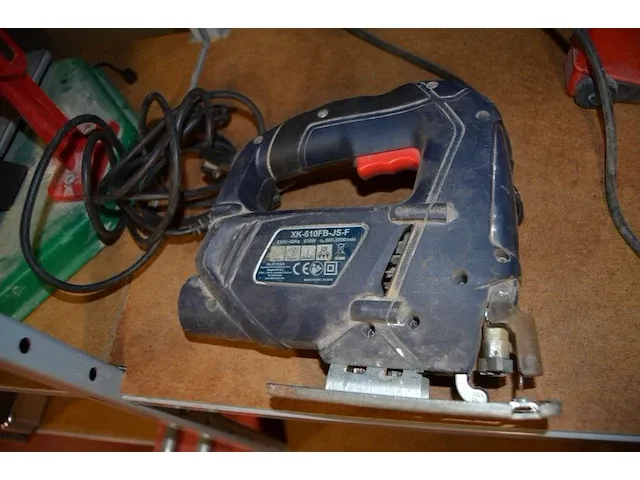 Accu cirkelzaag milwaukee m18blc66 zonder accu, opzetstuk voor cirkelzaag voor aansluiting stofzuiger, warmluchtpistool ferm ham1018, elektrische wipzaag x-kraft xk-610fb-js-f - afbeelding 9 van  13