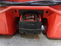 Accu dab+ werfradio milwaukee - afbeelding 3 van  3