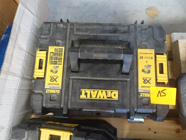 Accu decoupeerzaag dewalt - afbeelding 4 van  4
