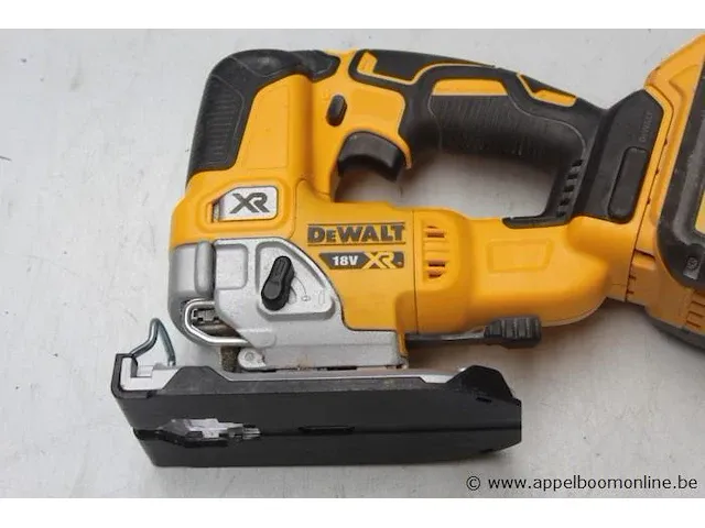 Accu decoupeerzaagmachine dewalt, dc5334, met accu, zonder lader, werking niet gekend - afbeelding 2 van  3
