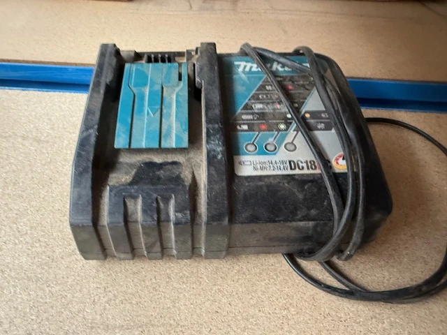Accu gereedschap makita - afbeelding 8 van  11