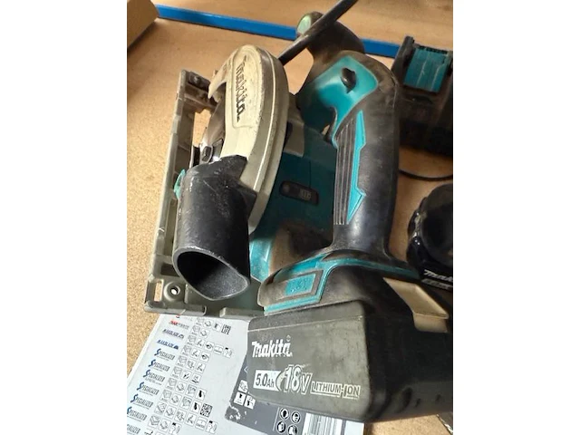 Accu gereedschap makita - afbeelding 11 van  17