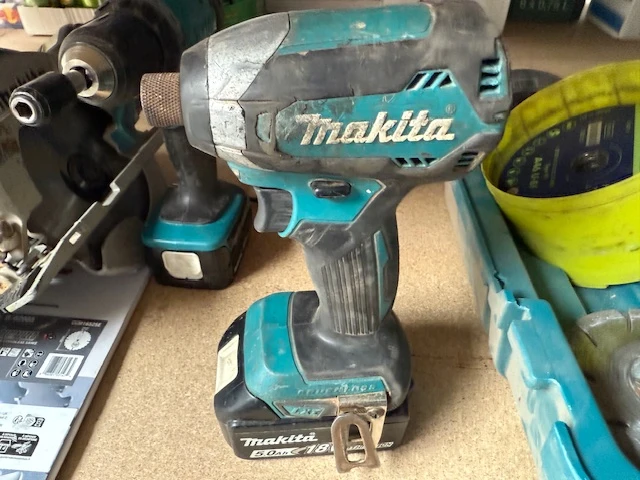 Accu gereedschap makita - afbeelding 17 van  17