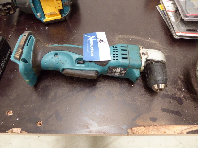 Accu haakse boormachine makita - afbeelding 1 van  3