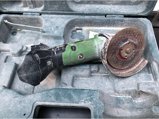 Accu haakse slijper hitachi - afbeelding 1 van  3