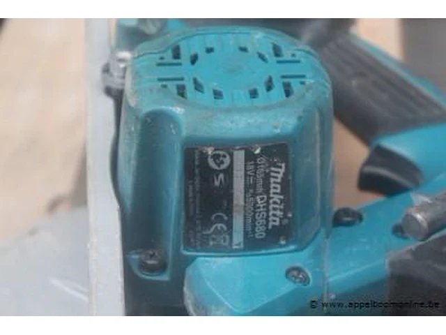 Accu-handcirkelzaagmachine makita dhs680, werking niet gekend - afbeelding 2 van  2