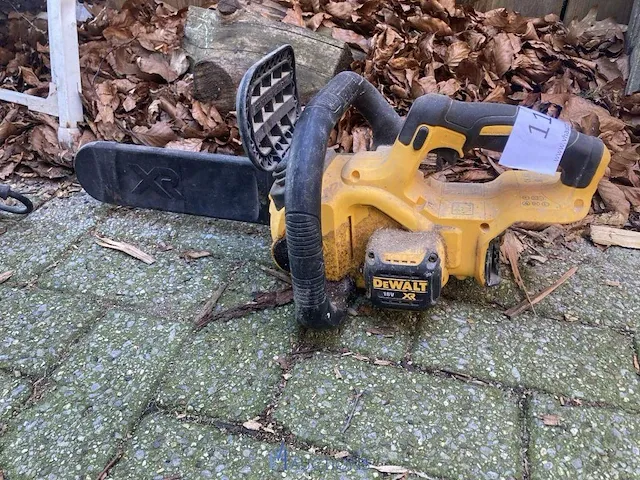Accu kettingzaag dewalt - afbeelding 2 van  4