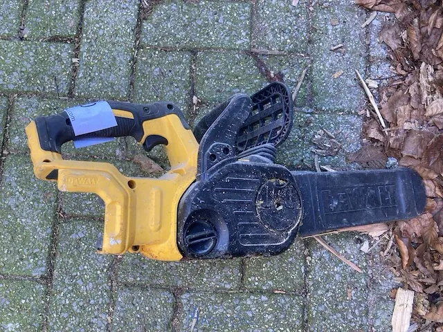 Accu kettingzaag dewalt - afbeelding 3 van  4