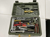 Accu-kitspuit makita dcg180 + diversen - afbeelding 22 van  26