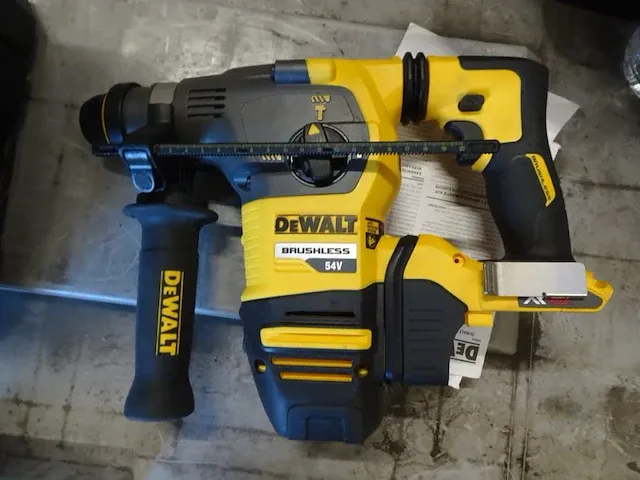 Accu klopboorhamer dewalt - afbeelding 1 van  3