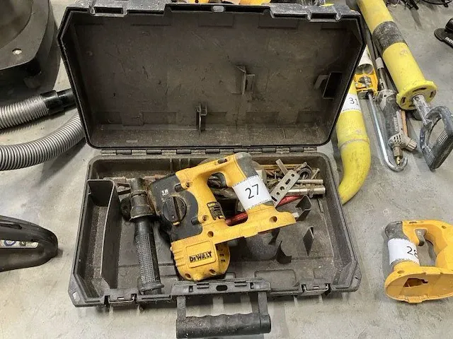 Accu klopboormachine dewalt - afbeelding 1 van  3