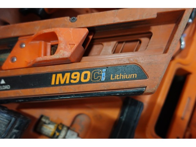 Accu nagelpistool paslode - afbeelding 2 van  2