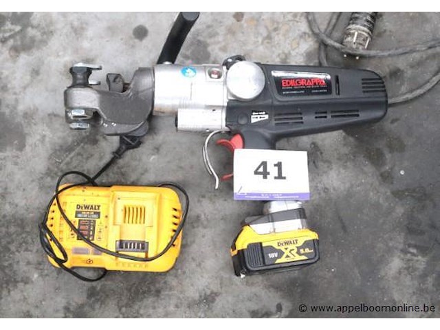 Accu rechtapparaat edigrappa rd8-20, vv oplader, bj 2025, werking niet gekend - afbeelding 1 van  4