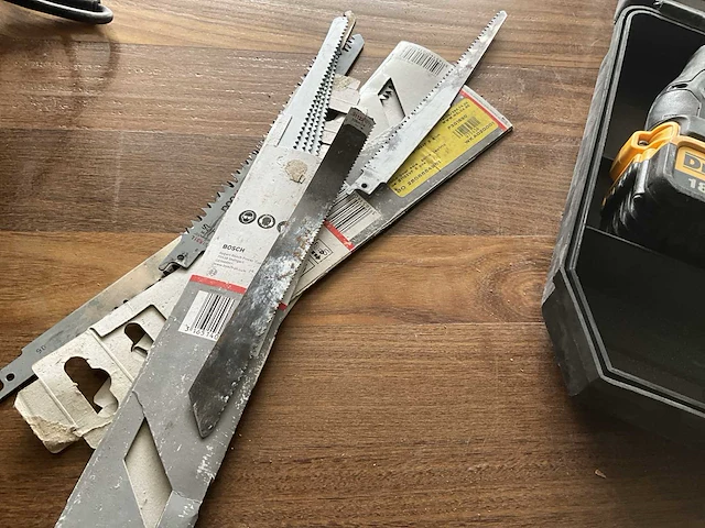 Accu reciprozaag dewalt dcs380 - afbeelding 6 van  7