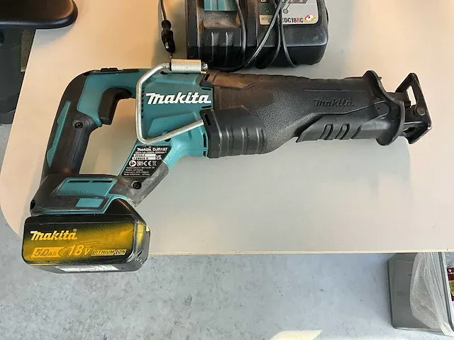 Accu reciprozaag makita type model drj187 - afbeelding 1 van  7