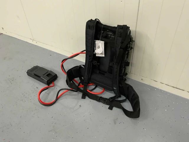 Accu rugzak voor ringzaag dc8400 - afbeelding 5 van  6