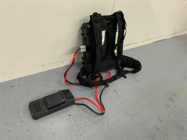 Accu rugzak voor ringzaag dc8400 - afbeelding 6 van  6