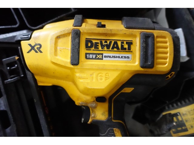 Accu schieter dewalt - afbeelding 2 van  3