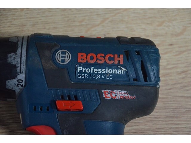 Accu schroefmachine bosch professional gsr 12v-15 met 2 accu en lader, accu schroefmachine bosch professional gsr 10,8v-ec (defect) met 2 accu en lader (b404) - afbeelding 8 van  8