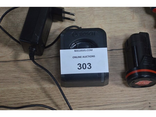 Accu schroefmachine bosch professional gsr 12v-15 met 2 accu en lader (b404) - afbeelding 2 van  5