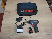 Accu schroefmachine bosch professional gsr 12v-15 met 2 accu en lader in draagtas (b404) - afbeelding 1 van  6