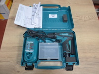 Accu schroefmachine makita df330d met lader en accu in koffer (b403) - afbeelding 1 van  6