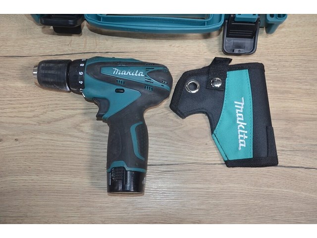 Accu schroefmachine makita df330d met lader en accu in koffer (b403) - afbeelding 4 van  6