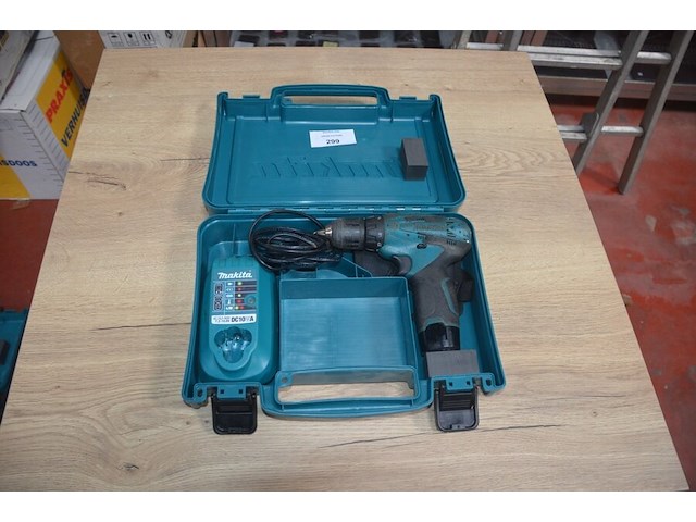 Accu schroefmachine makita met lader en accu in koffer (b403) - afbeelding 1 van  5