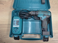 Accu schroefmachine makita met lader en accu in koffer (b403) - afbeelding 3 van  5