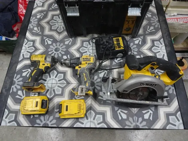 Accu set dewalt - afbeelding 2 van  9