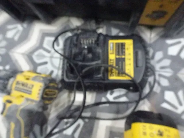 Accu set dewalt - afbeelding 9 van  9